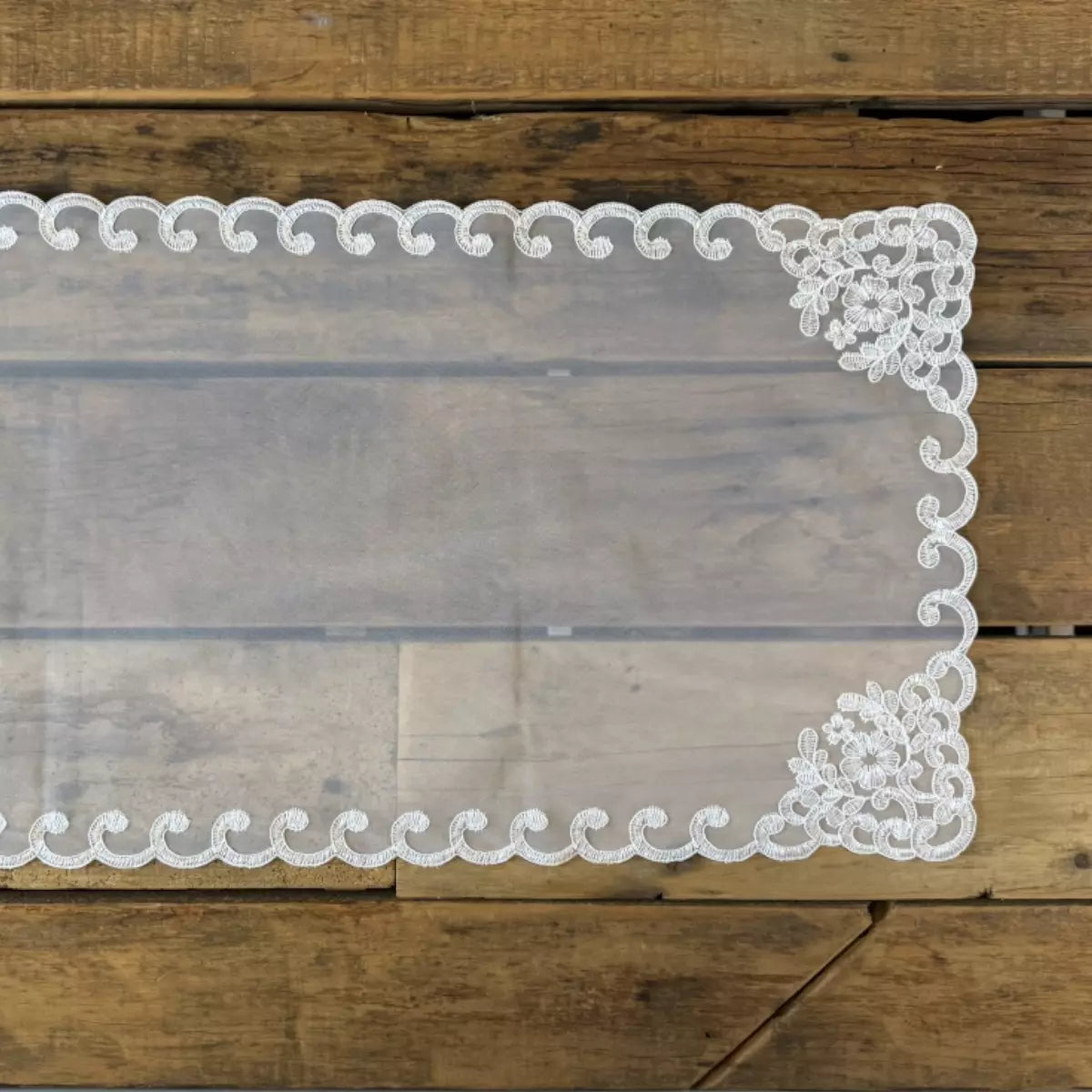 Caminho de mesa Tule e Renda Off White 42 x 170cm