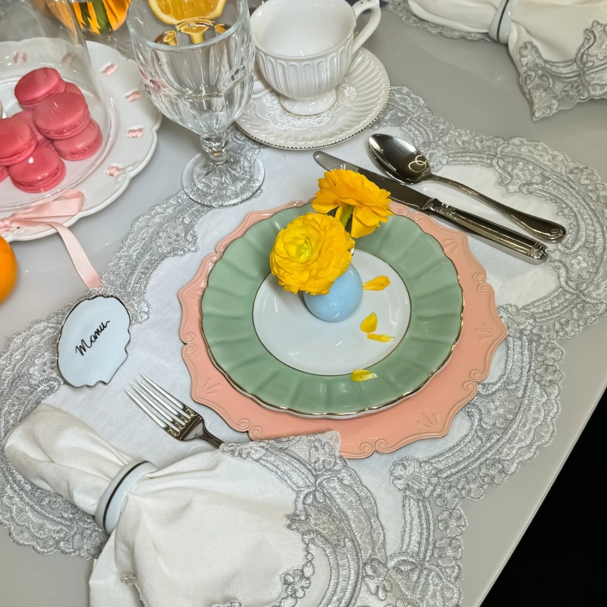Prato de Sobremesa Porcelana Verde Claro Filete Ouro 19,50 x 2cm