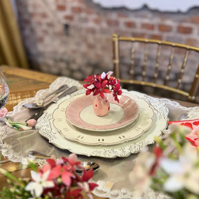 Kit Mini Vaso de Mesa de Porcelana Rosa Coração 7 x 5cm
